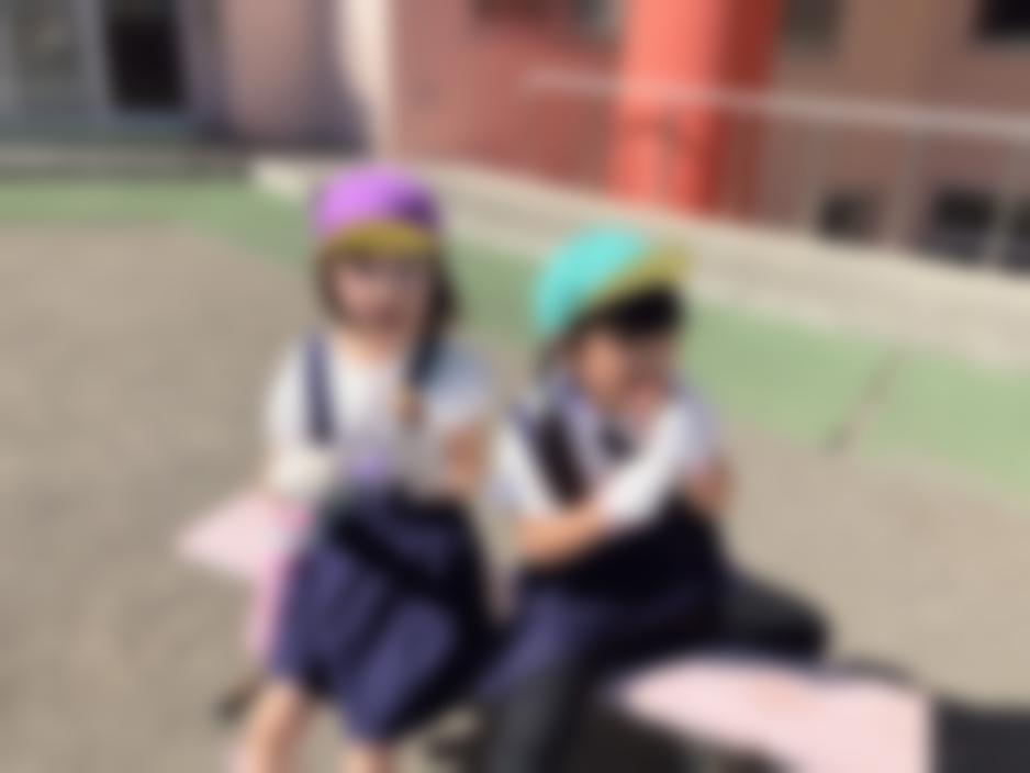 ₫ 4
